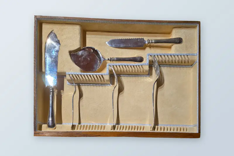 New interior for the drawers of a canteen, photo 1